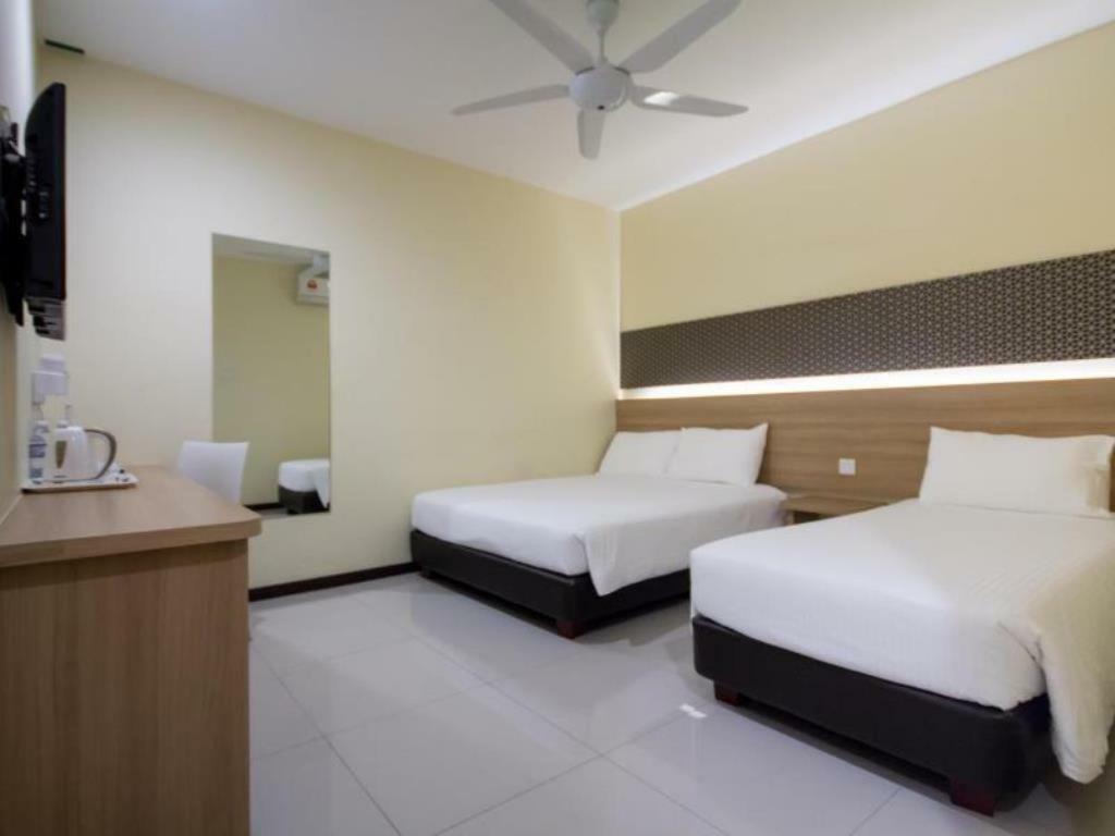 118 Hotel Macalister George Town Buitenkant foto