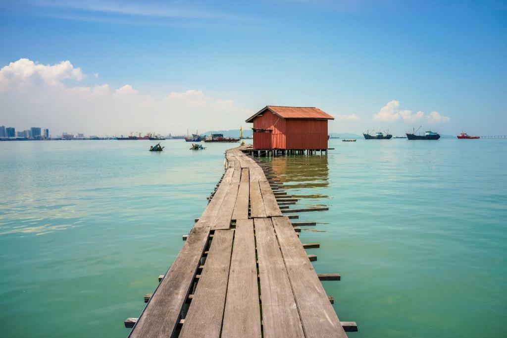 118 Hotel Macalister George Town Buitenkant foto